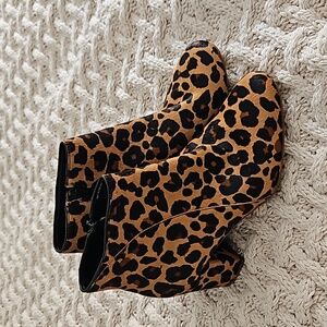 INC cheetah booties